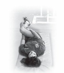 Rodilla al pecho - diagonal