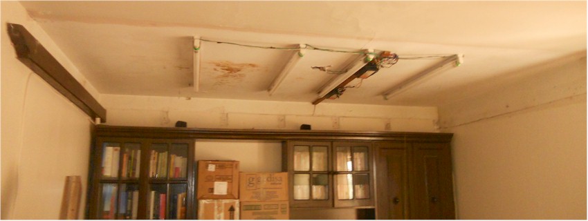 Colapsa plafón luminoso