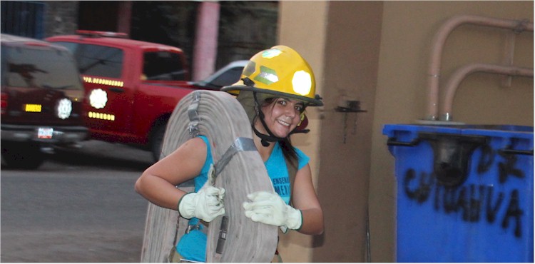 Evaluación física a las y los aspirantes a ingresar a la Academia 2014