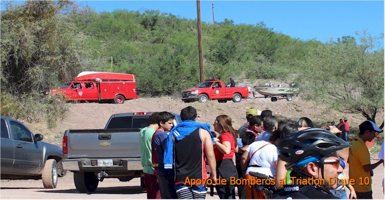 Triatlón Dique 10: unidades de bomberos se acercan al área de premiación