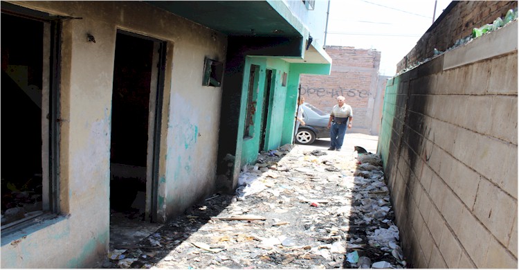 Incendio de casa abndonada Callejn Nicaragua - Foto 10